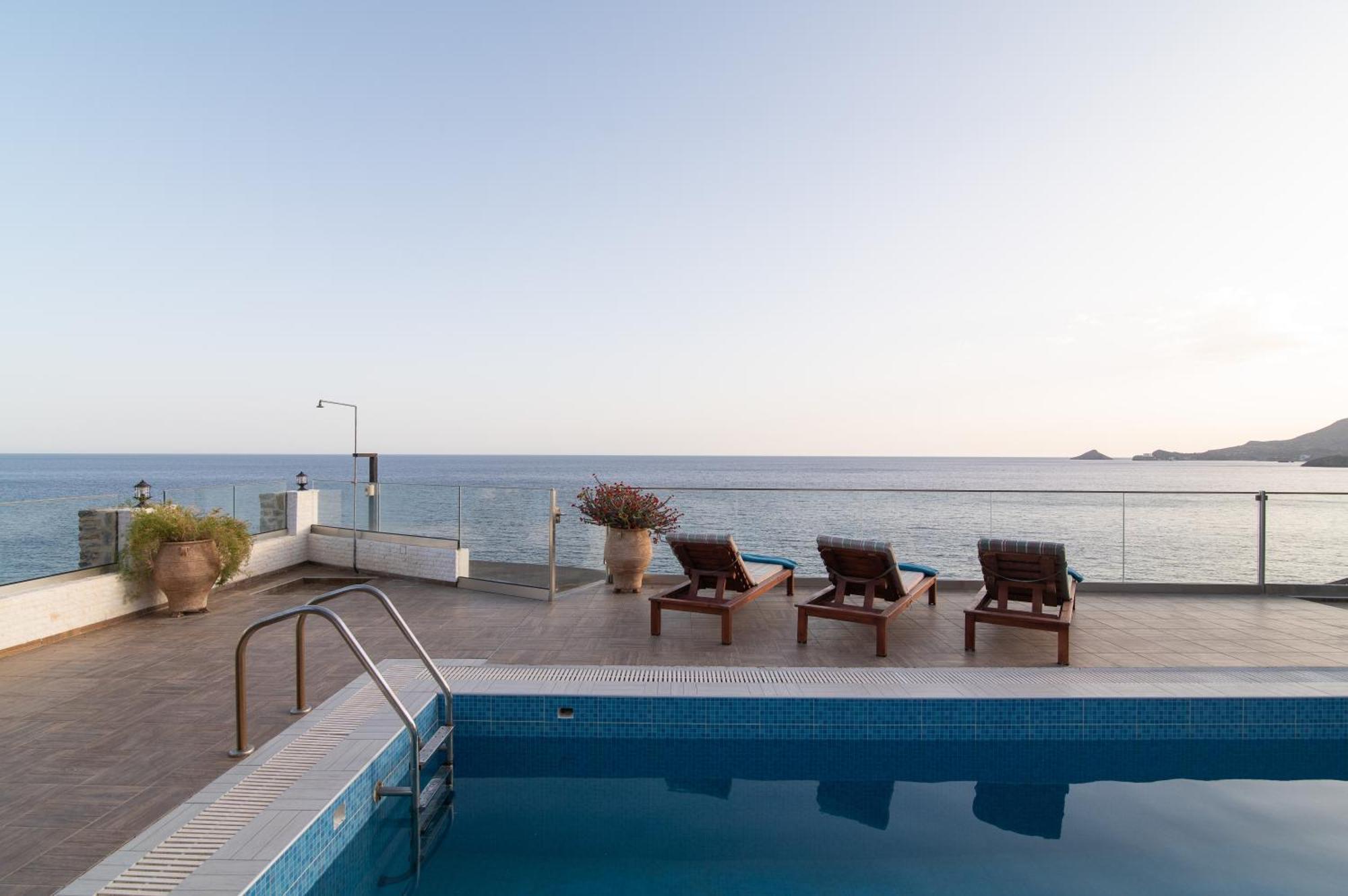 Villa Paradise Antiskari Exterior photo